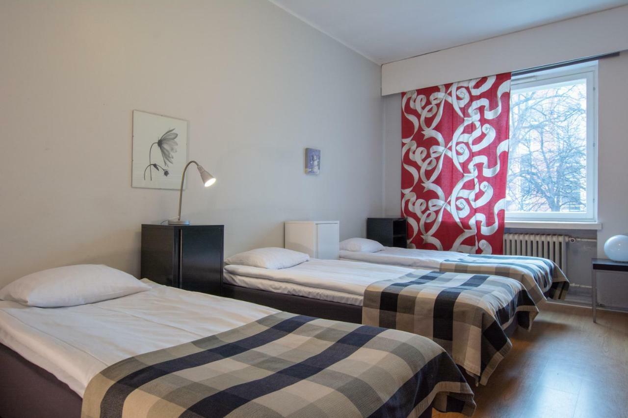 Hostel Buisto Pori Bagian luar foto