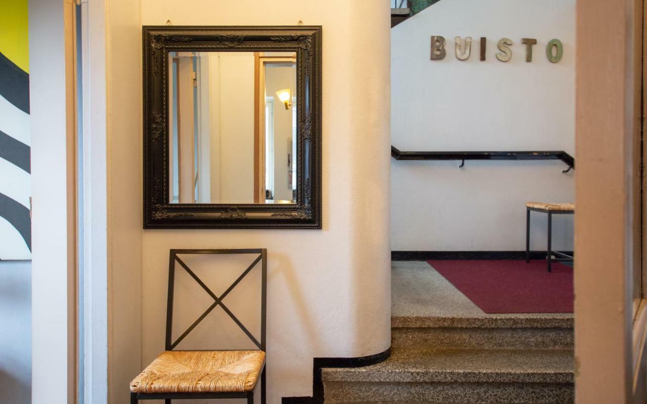 Hostel Buisto Pori Bagian luar foto