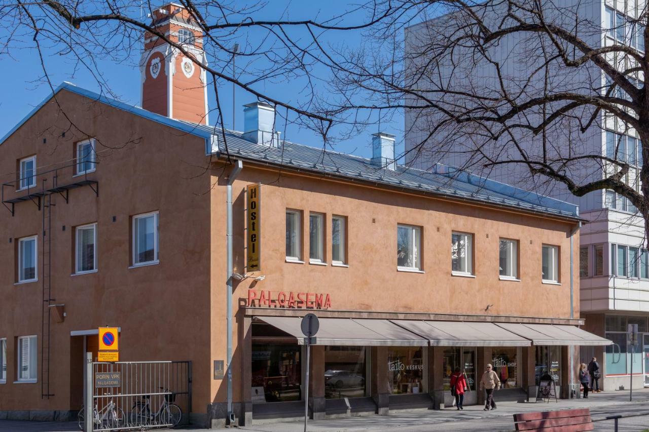 Hostel Buisto Pori Bagian luar foto