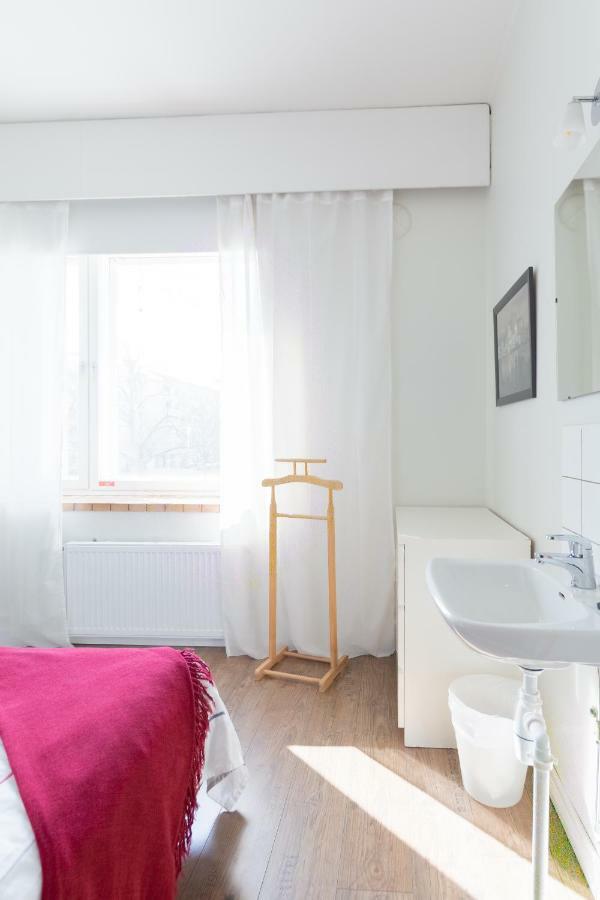 Hostel Buisto Pori Bagian luar foto